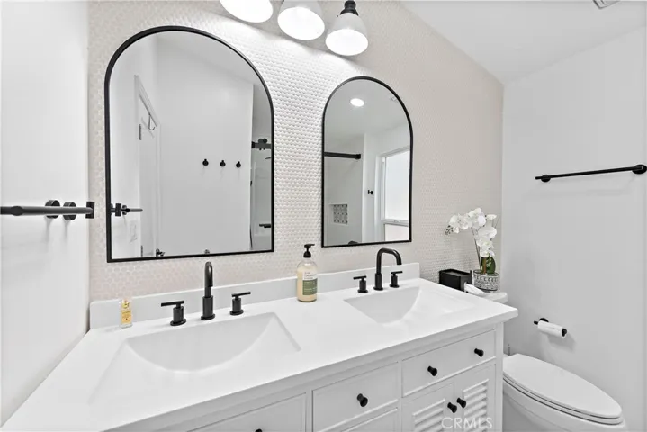 1880 N El Camino Real 47, San Clemente, California 92624