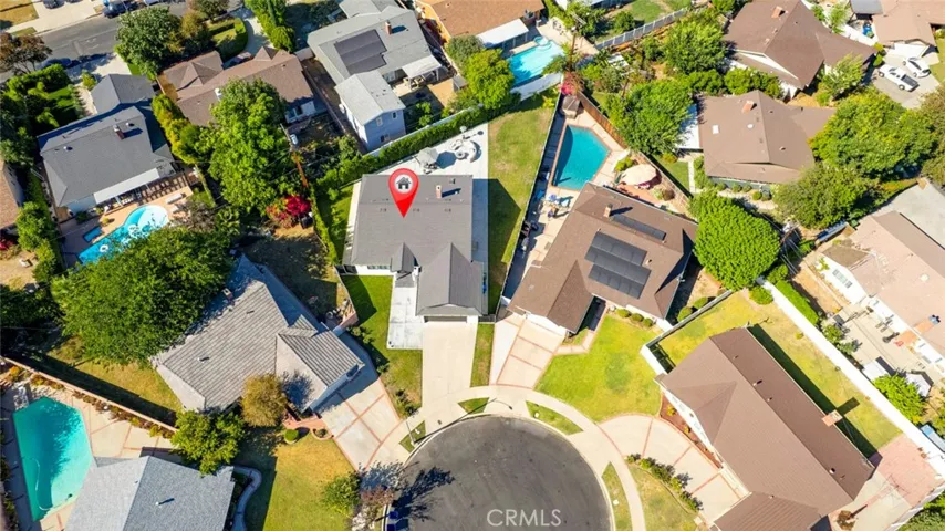 8352 Capps, Northridge, California 91324