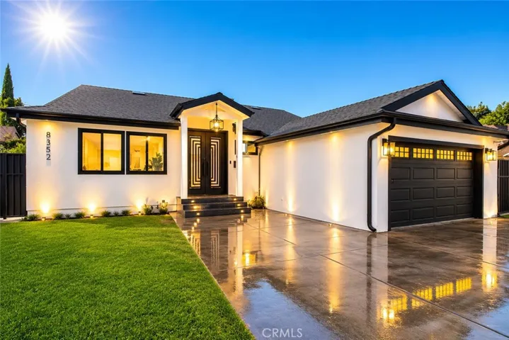 8352 Capps, Northridge, California 91324