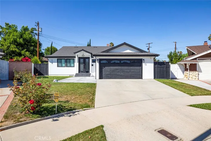 8352 Capps, Northridge, California 91324
