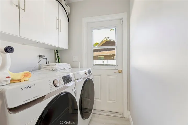 8352 Capps, Northridge, California 91324