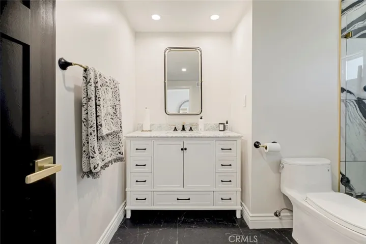 8352 Capps, Northridge, California 91324