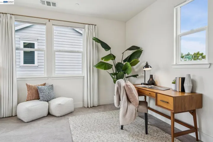 1568 Clement Ave, Alameda, California 94501