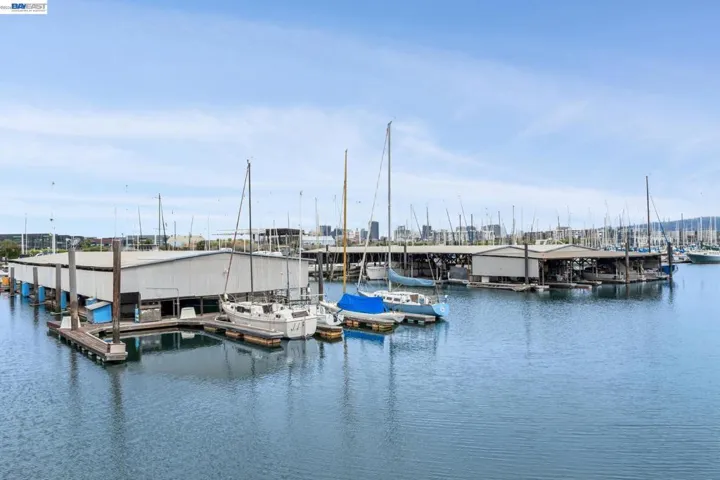1568 Clement Ave, Alameda, California 94501