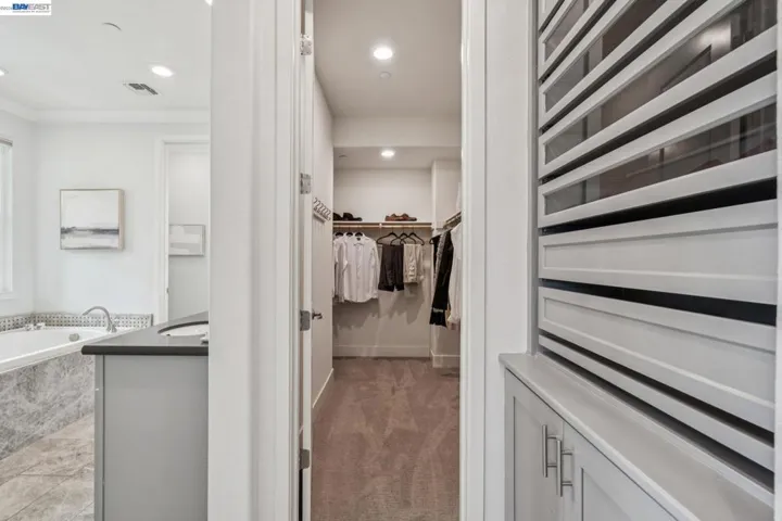 1568 Clement Ave, Alameda, California 94501