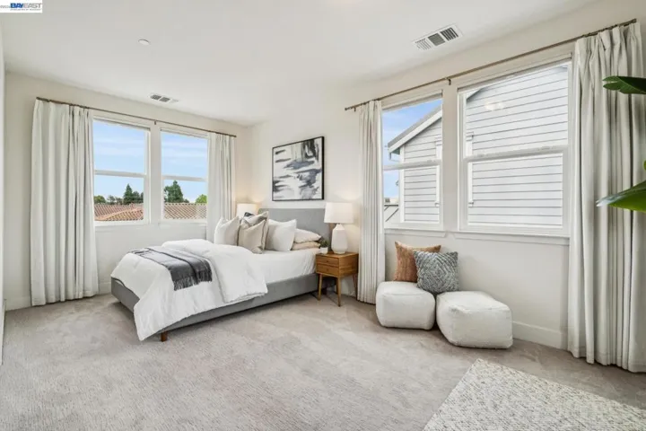1568 Clement Ave, Alameda, California 94501
