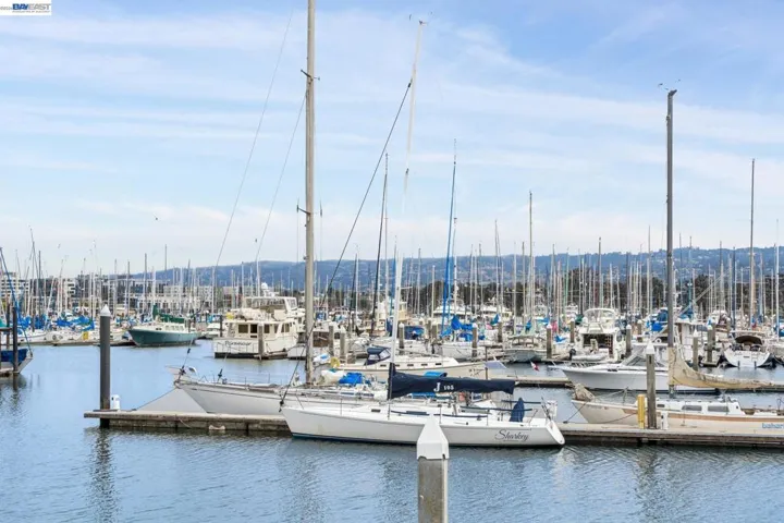 1568 Clement Ave, Alameda, California 94501