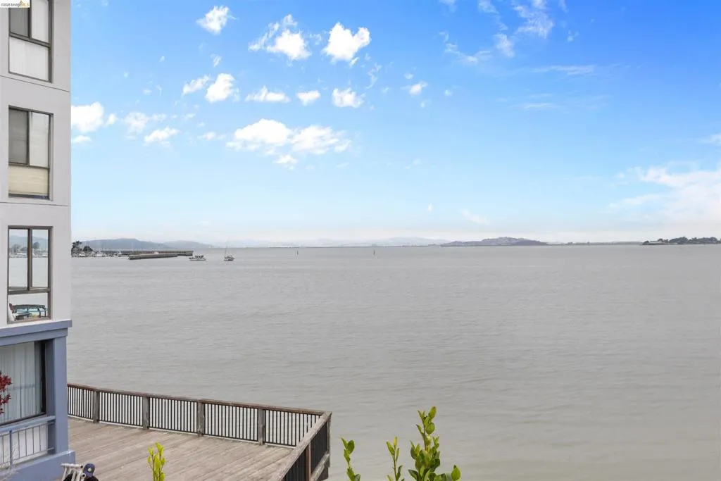 8 Captain Drive E356, Emeryville, California 94608 — photo 4