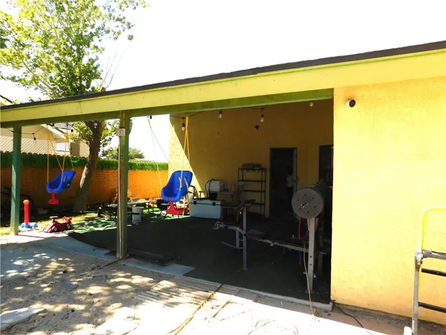 10130 Evelyn, California City, California 93505