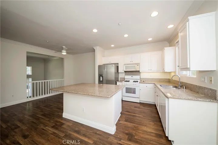 2282 Schlaepfer, Fullerton, California 92833