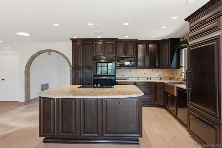 11355 Florindo, San Diego, California 92127