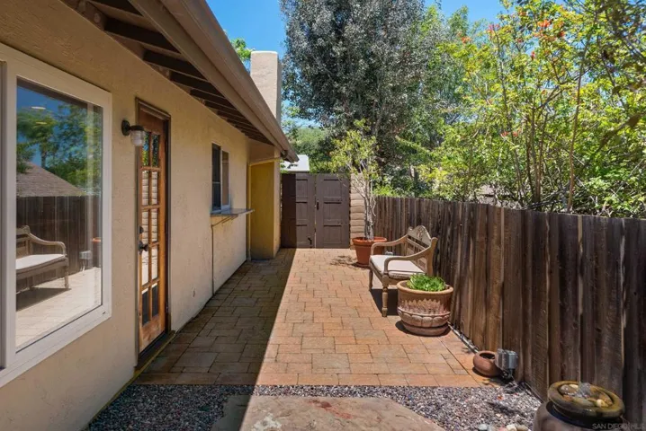 11355 Florindo, San Diego, California 92127