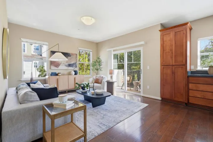 835 S Bayshore Boulevard, San Mateo, California 94401