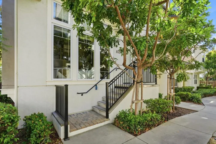 835 S Bayshore Boulevard, San Mateo, California 94401