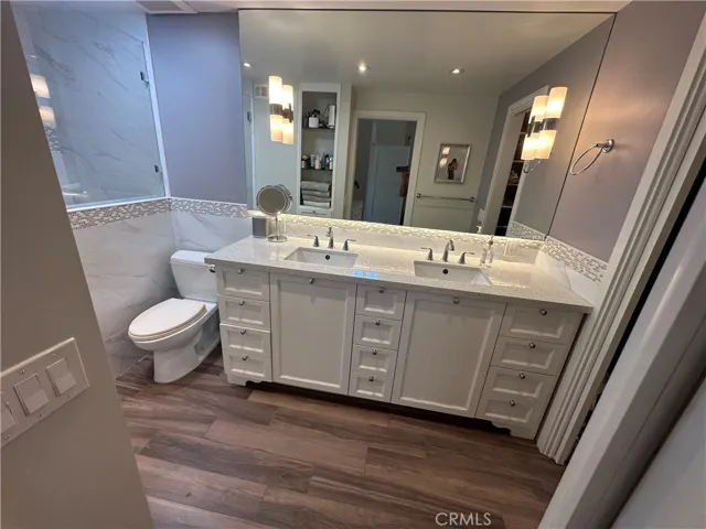 96 Smokestone 8, Irvine, California 92614
