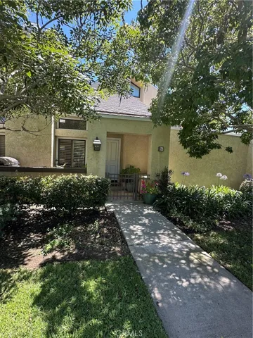 96 Smokestone 8, Irvine, California 92614