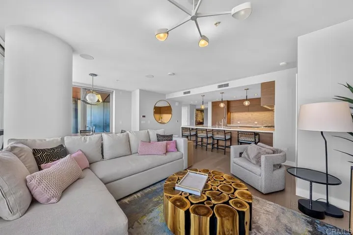 888 W E Street 3006, San Diego, California 92101