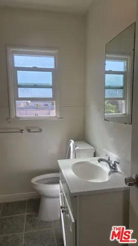 1409 S 12th, Los Angeles, California 90019
