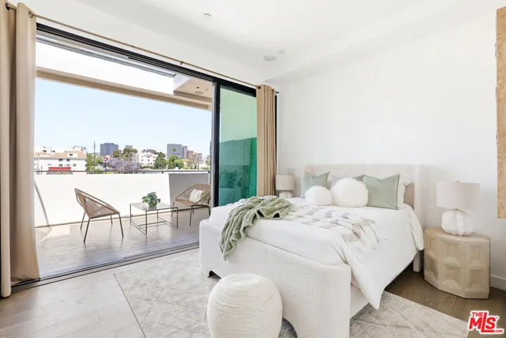 1819 1/2 Veteran Avenue, Los Angeles, California 90025