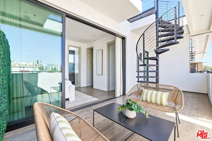 1819 1/2 Veteran Avenue, Los Angeles, California 90025