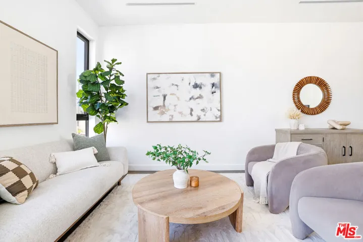 1819 1/2 Veteran Avenue, Los Angeles, California 90025