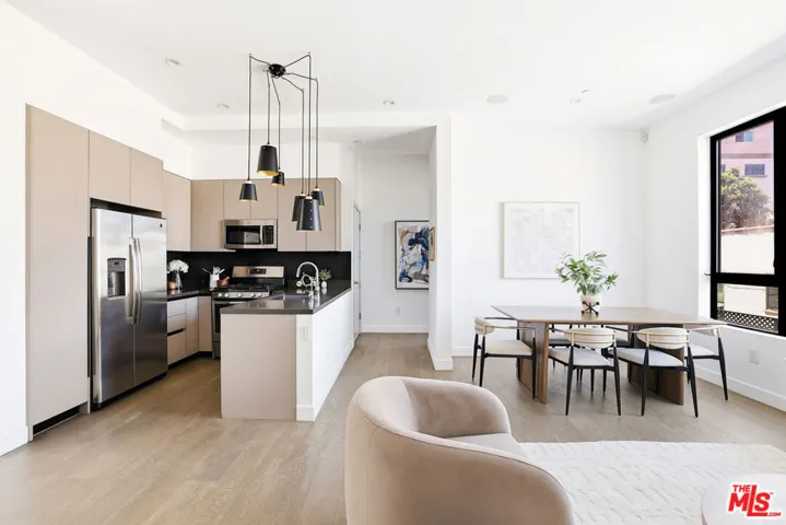 1819 1/2 Veteran Avenue, Los Angeles, California 90025