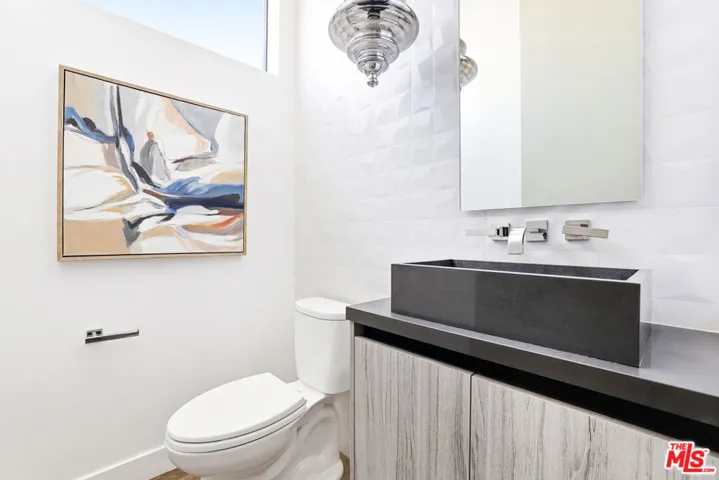 1819 1/2 Veteran Avenue, Los Angeles, California 90025