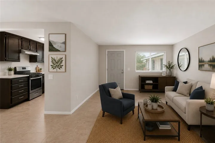 Virtual Staging, original follows