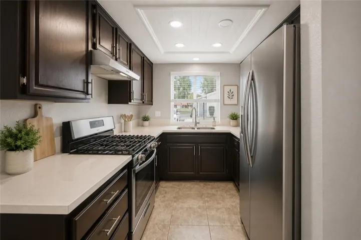 Virtual Staging, original follows
