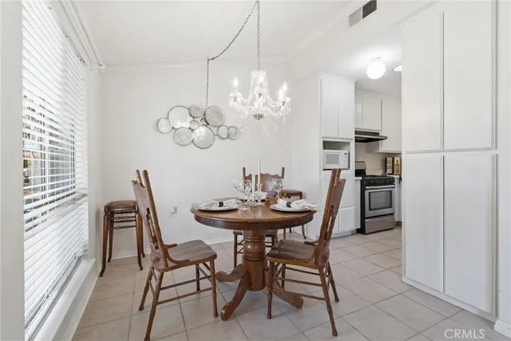 19158 Avenue Of The Oaks C, Newhall, California 91321