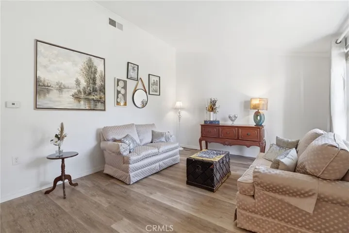 19158 Avenue Of The Oaks C, Newhall, California 91321