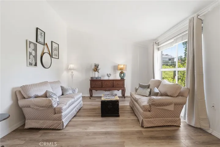 19158 Avenue Of The Oaks C, Newhall, California 91321