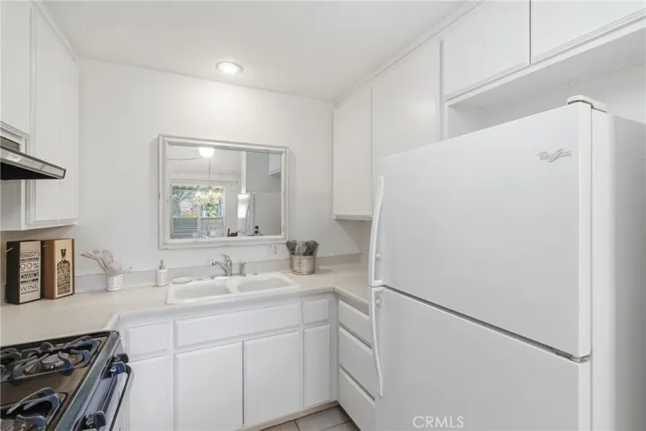 19158 Avenue Of The Oaks C, Newhall, California 91321