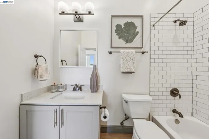 4324 Montgomery St B, Oakland, California 94611