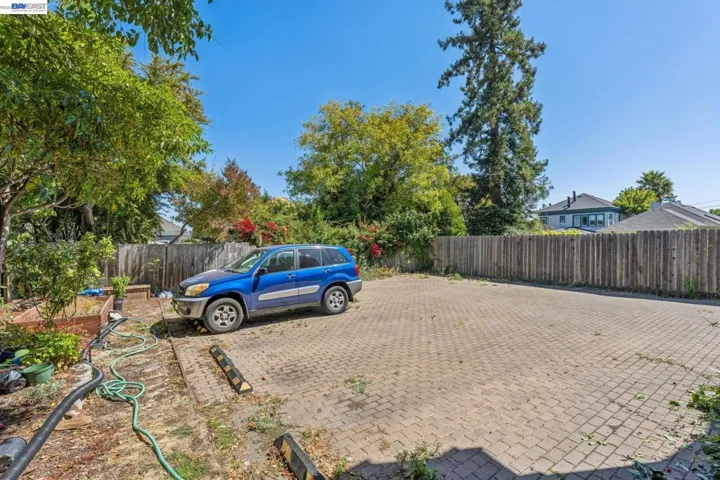 4324 Montgomery St B, Oakland, California 94611