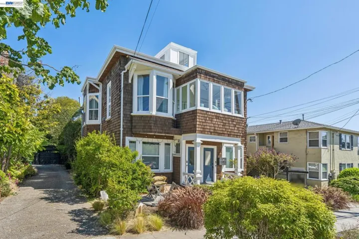 4324 Montgomery St B, Oakland, California 94611