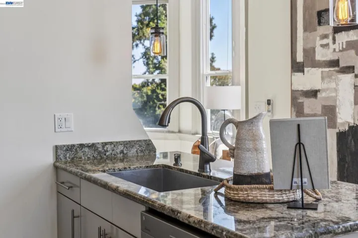 4324 Montgomery St B, Oakland, California 94611