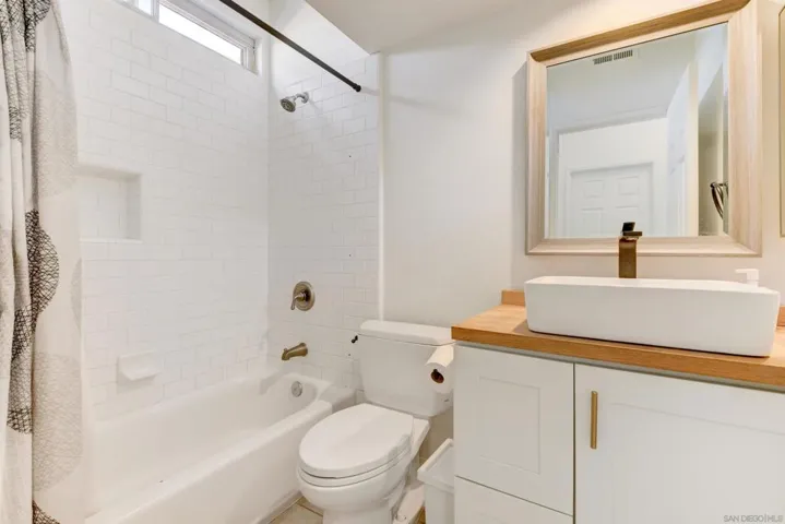 2735 Waterbury Way, Carlsbad, California 92010
