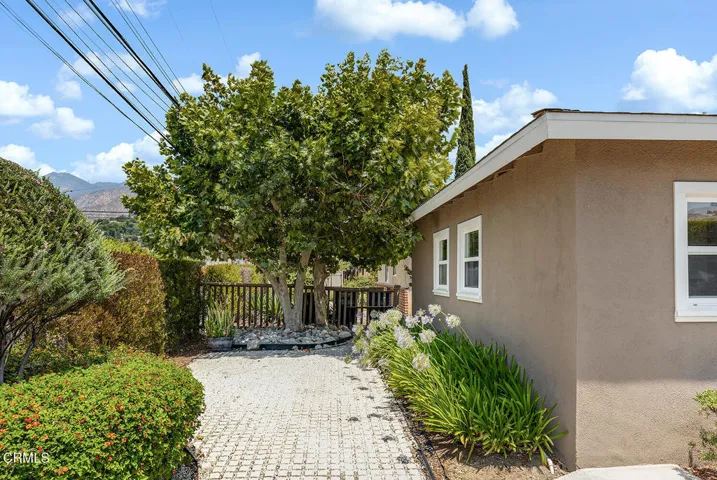 324 S Lincoln Pl 002-mls