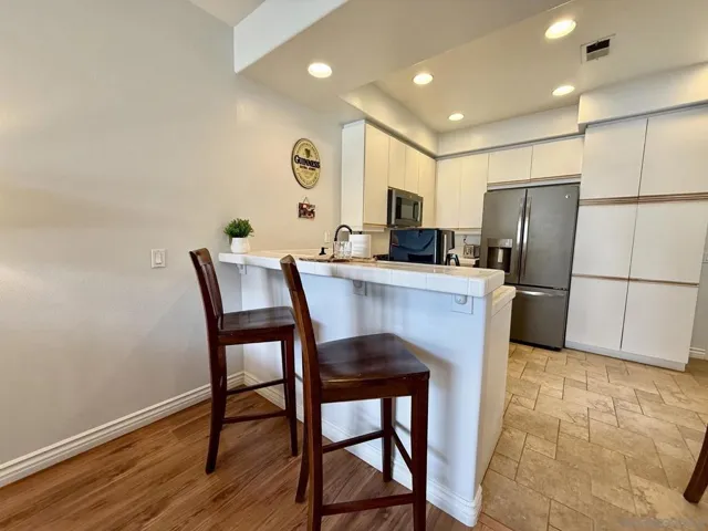 992 S Country Glen Way, Anaheim, California 92808