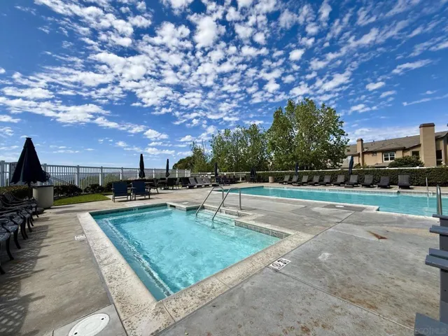 Community area pool and hot tub