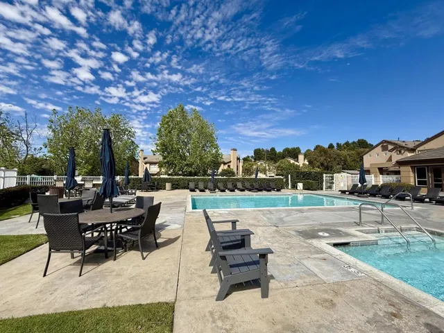 Community area pool and hot tub
