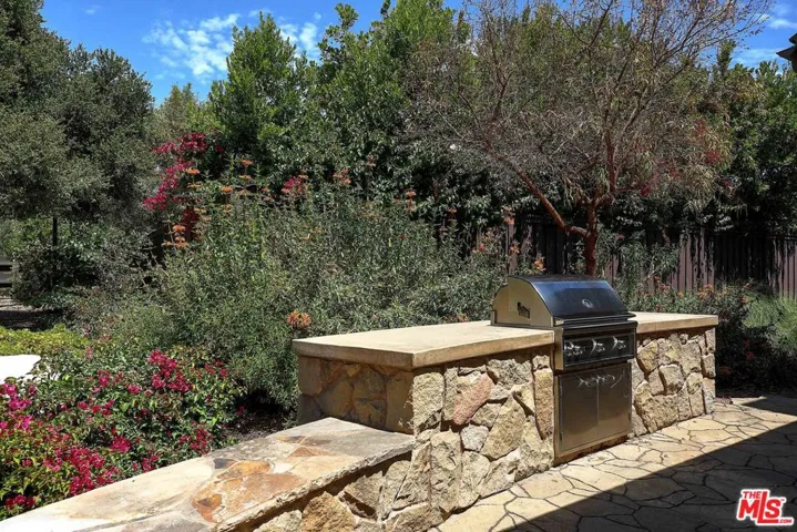 5445 Tree Farm Lane, Santa Barbara, California 93111