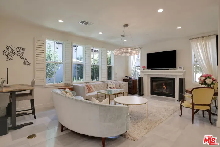 5445 Tree Farm Lane, Santa Barbara, California 93111
