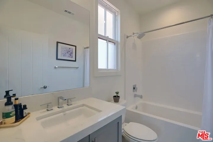 5445 Tree Farm Lane, Santa Barbara, California 93111