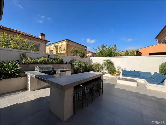 61 Domani, Irvine, California 92618