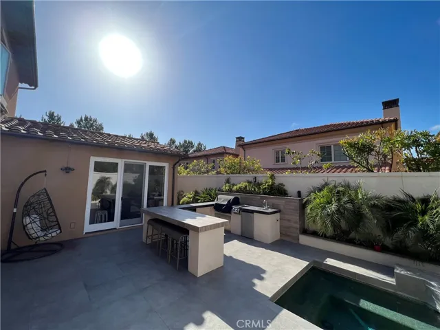 61 Domani, Irvine, California 92618