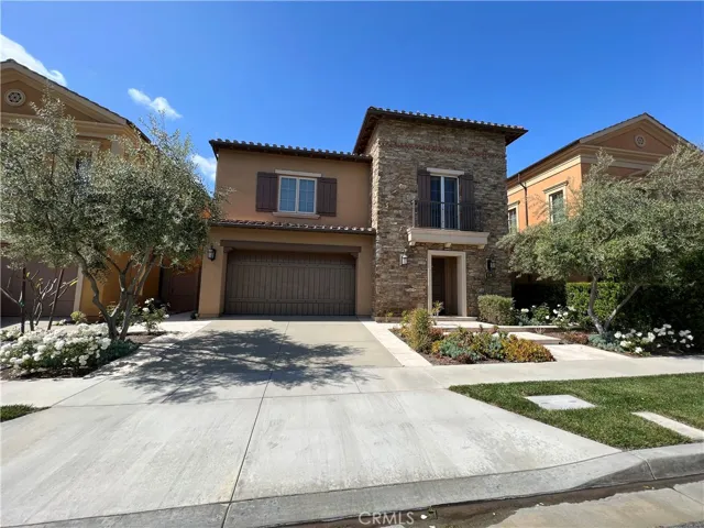 61 Domani, Irvine, California 92618