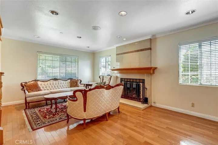 13487 Trego Place, Los Angeles, California 91342