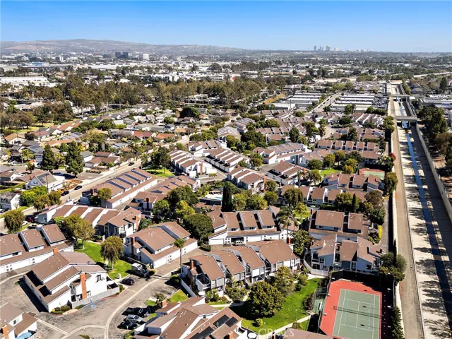 622 Whitney Way, Costa Mesa, California 92626